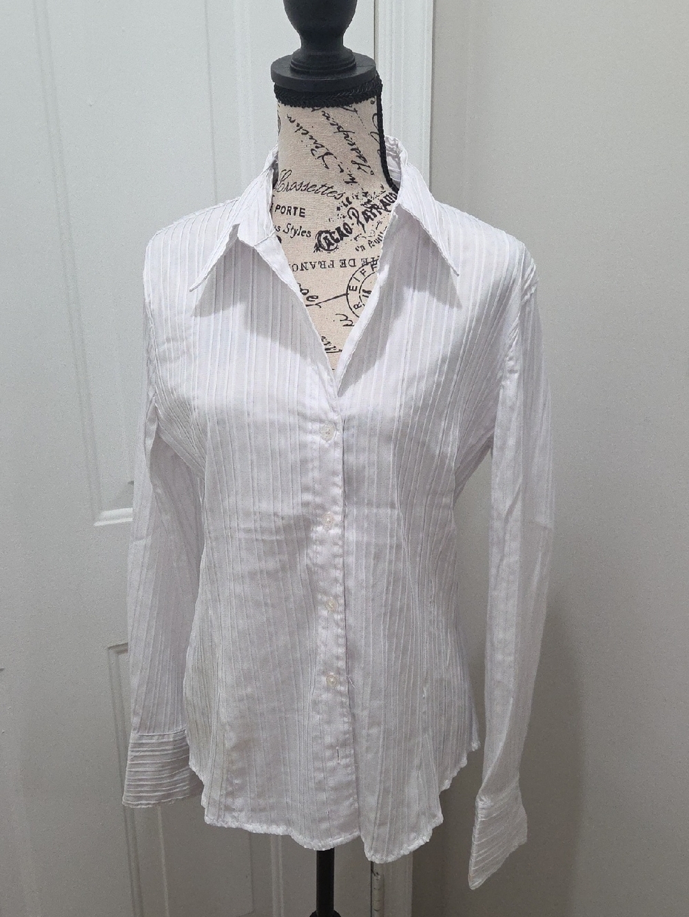 NWOT Dress Barn White Button-Down Shirt Large